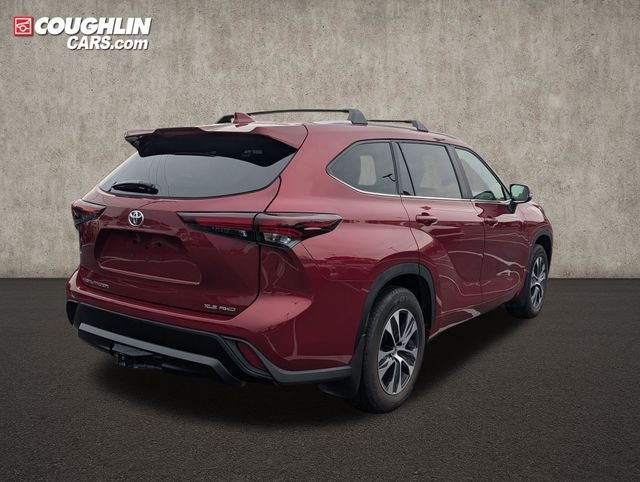2025 Toyota Highlander XLE