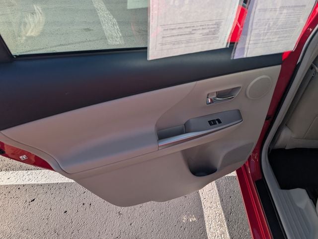 2017 Toyota Prius v Five