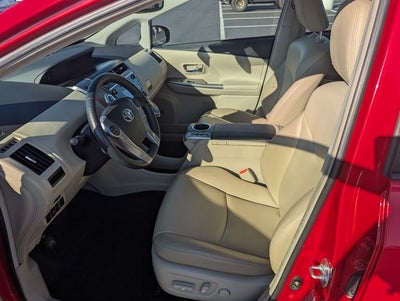 2017 Toyota Prius v Five