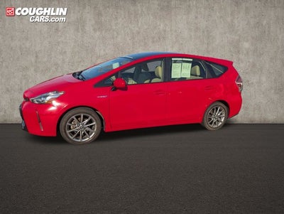 2017 Toyota Prius v Five