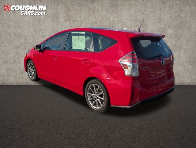 2017 Toyota Prius v Five