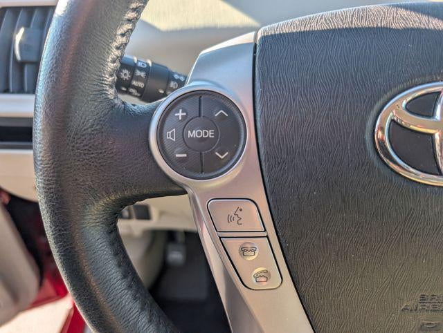 2017 Toyota Prius v Five