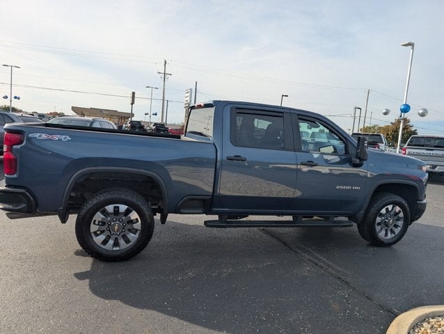 2025 Chevrolet Silverado 2500HD 4WD Crew Cab 159" Custom
