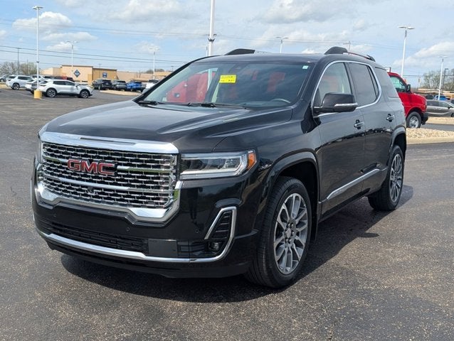 2023 GMC Acadia Denali