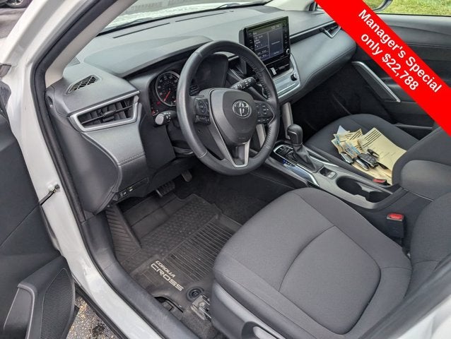 2022 Toyota Corolla Cross LE