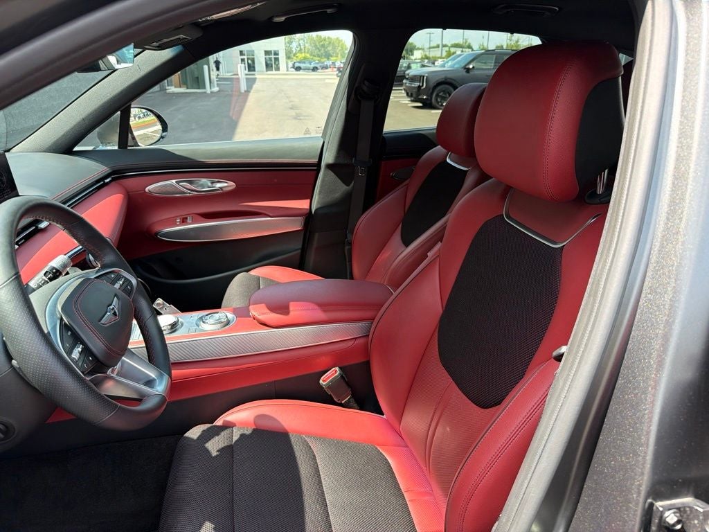 2024 Genesis GV70 2.5T