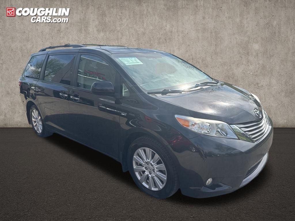 2017 Toyota Sienna XLE 7 Passenger