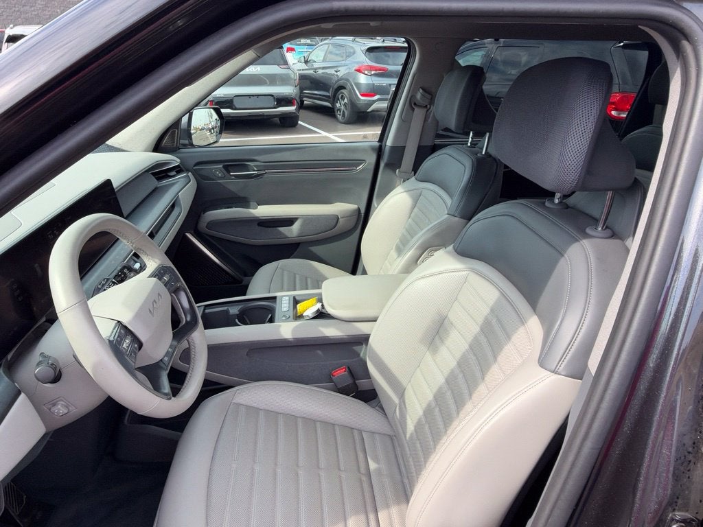 2024 Kia EV9 Land