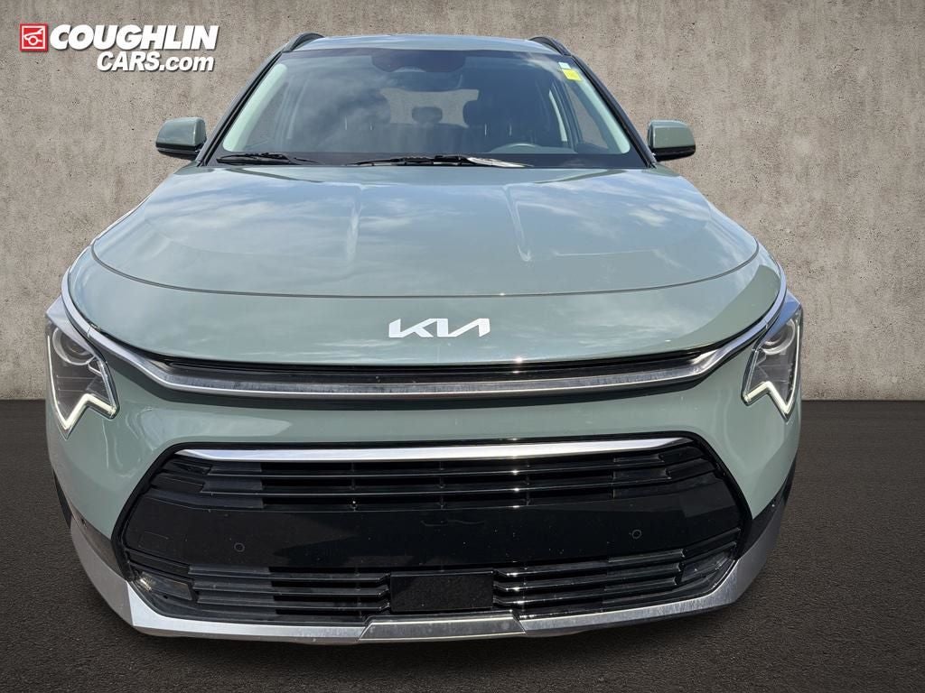 2023 Kia Niro SX