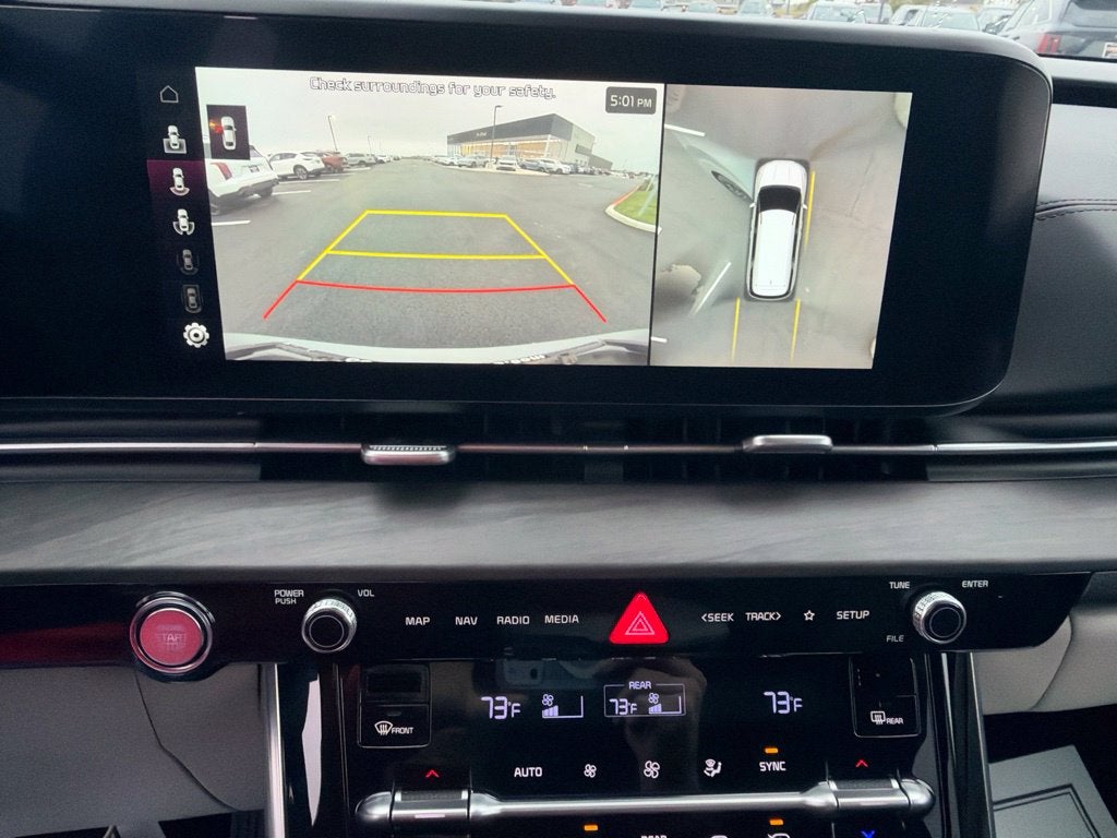 2024 Kia Carnival SX
