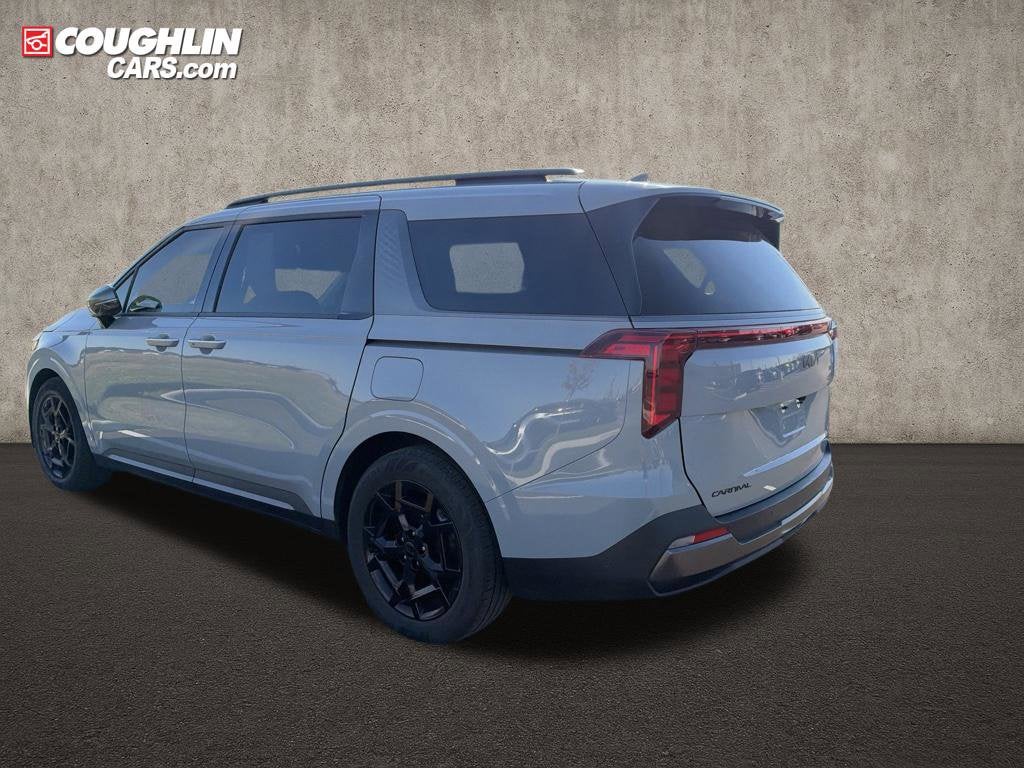 2025 Kia Carnival SX