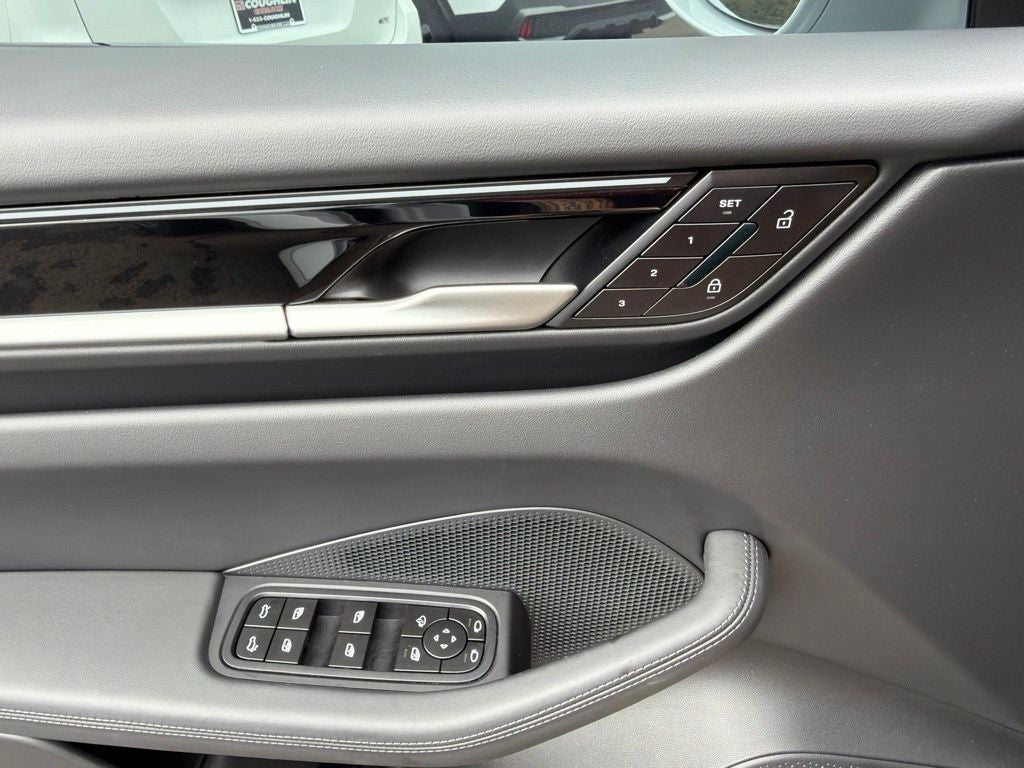 2024 Porsche Macan Electric 4