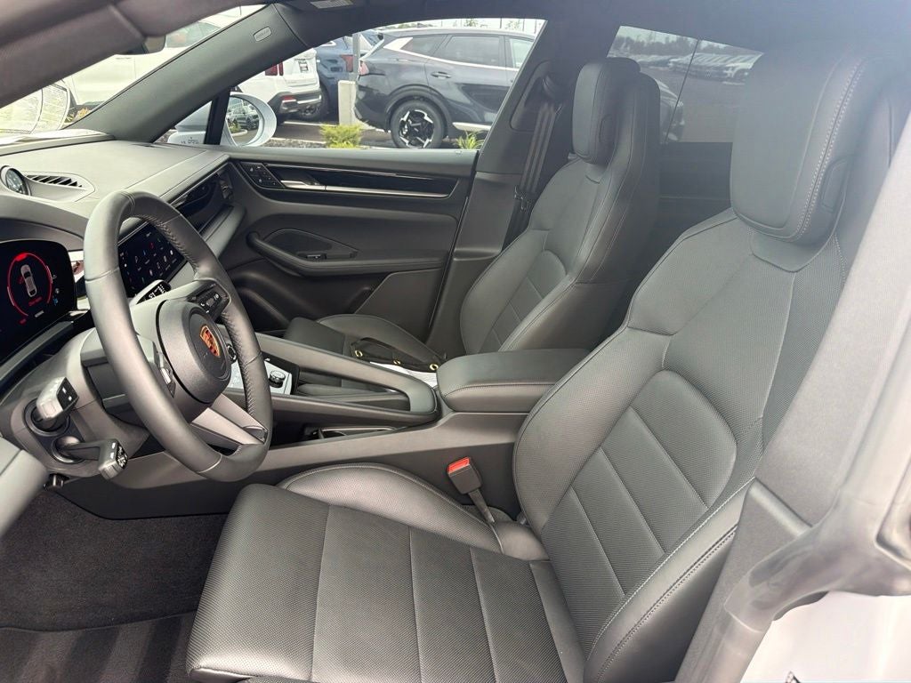 2024 Porsche Macan Electric 4
