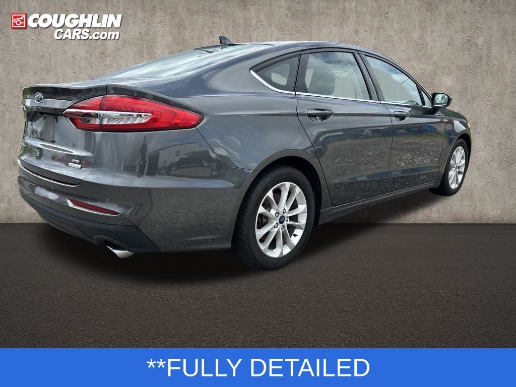 2020 Ford Fusion SE