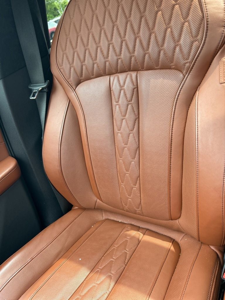 2024 BMW X7 M60i