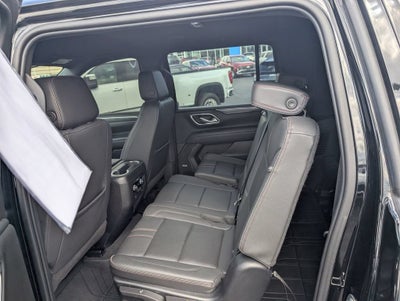 2023 Chevrolet Suburban RST
