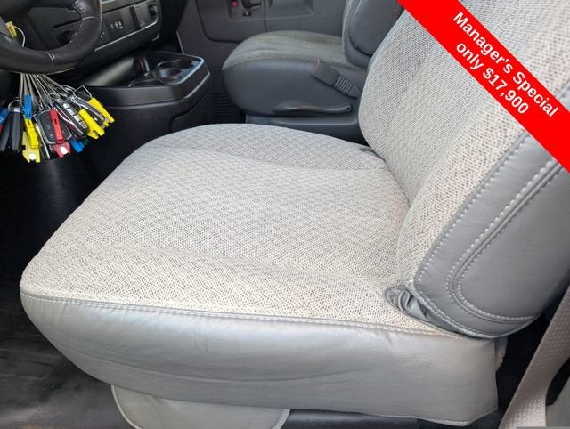 2023 Chevrolet Express Cutaway 3500 1WT