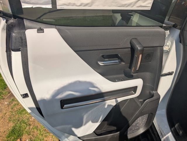 2024 GMC HUMMER EV SUV 2X