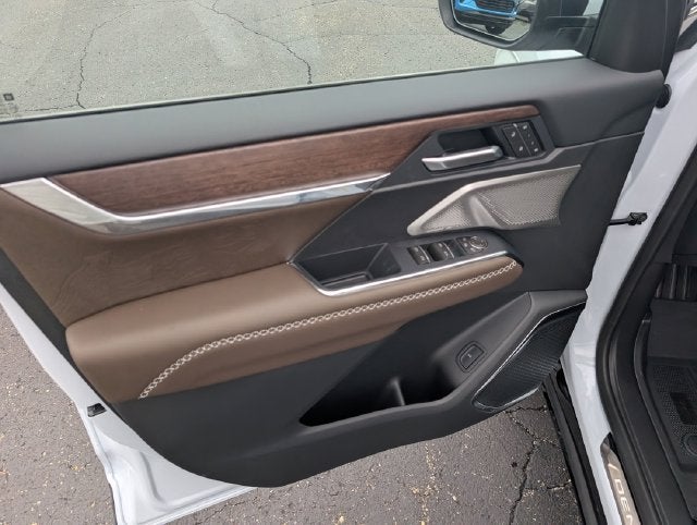 2027 GMC Acadia Denali Ultimate - Photo 11