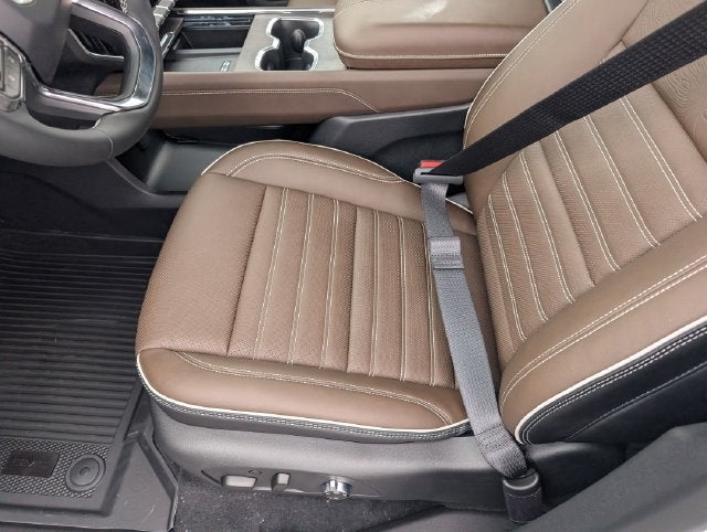2027 GMC Acadia Denali Ultimate - Photo 17
