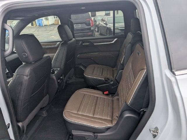 2027 GMC Acadia Denali Ultimate - Photo 9