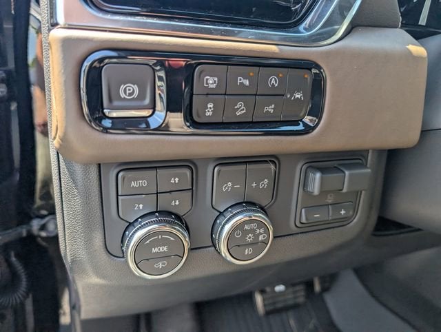 2026 GMC Yukon XL Denali Ultimate - Photo 16