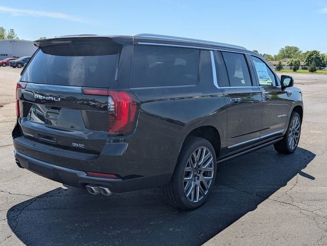 2026 GMC Yukon XL Denali Ultimate - Photo 7