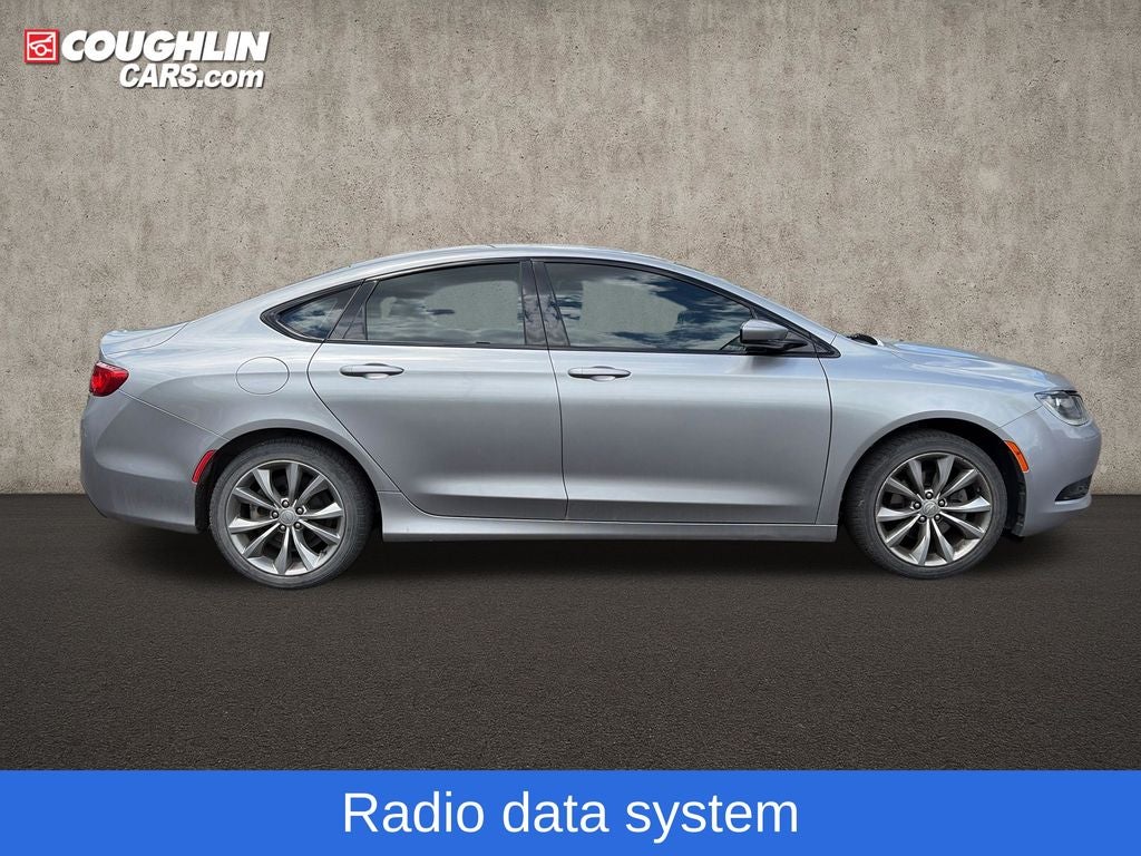 2016 Chrysler 200 S