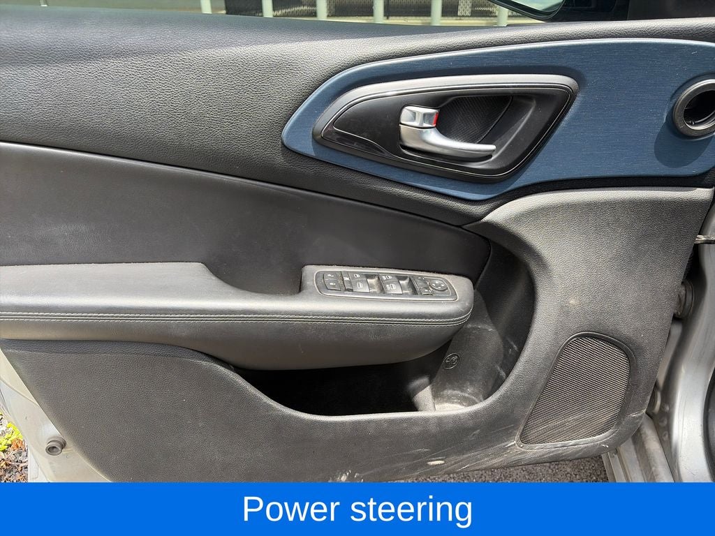 2016 Chrysler 200 S