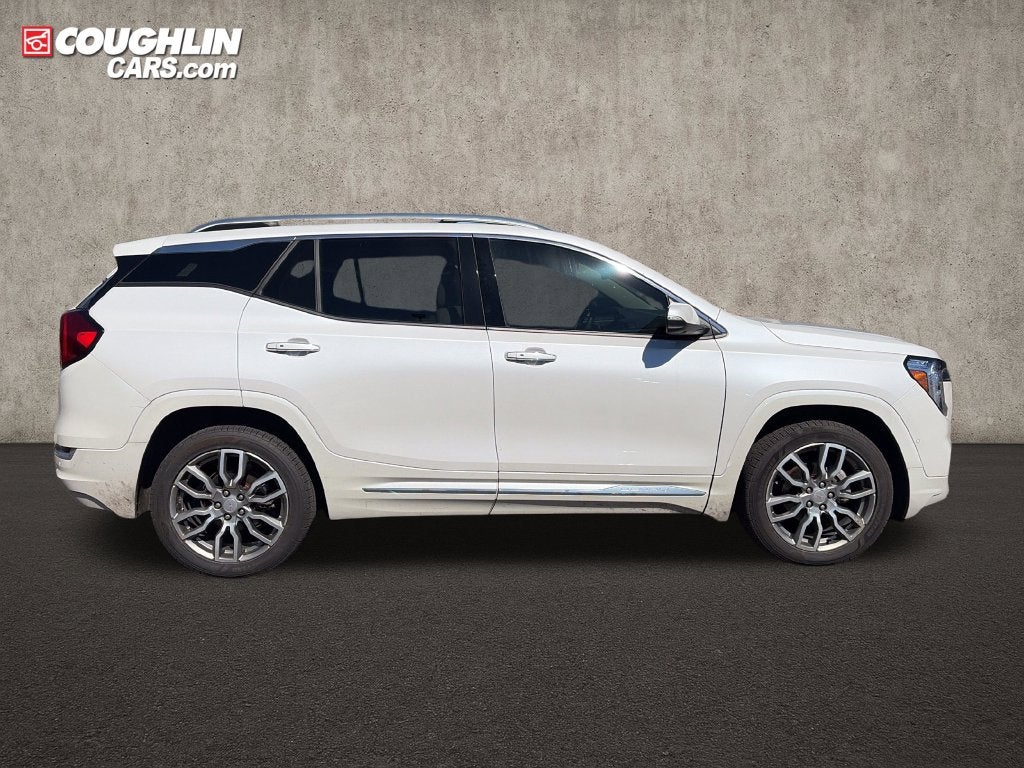 2023 GMC Terrain Denali