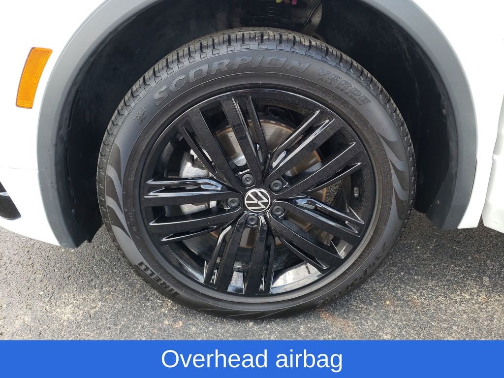 2022 Volkswagen Tiguan SE R-Line Black