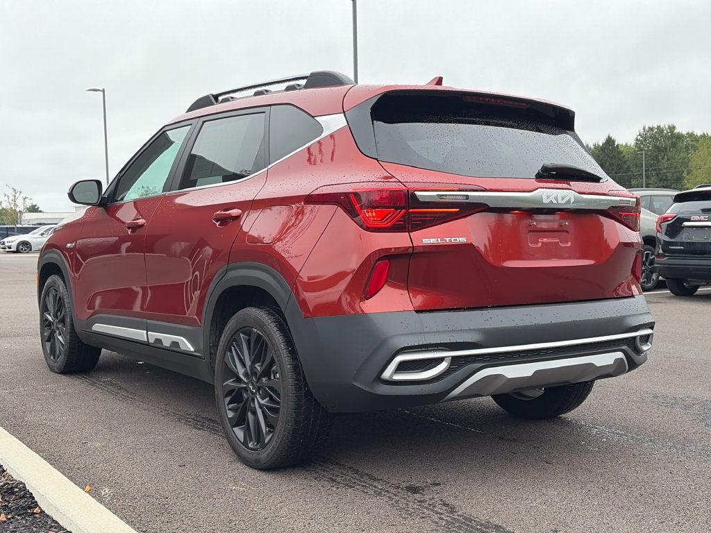 2022 Kia Seltos Nightfall