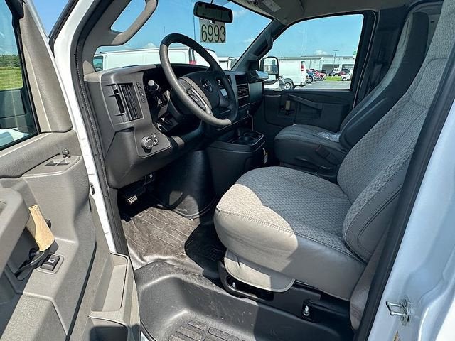 2025 GMC Savana Cargo Work Van