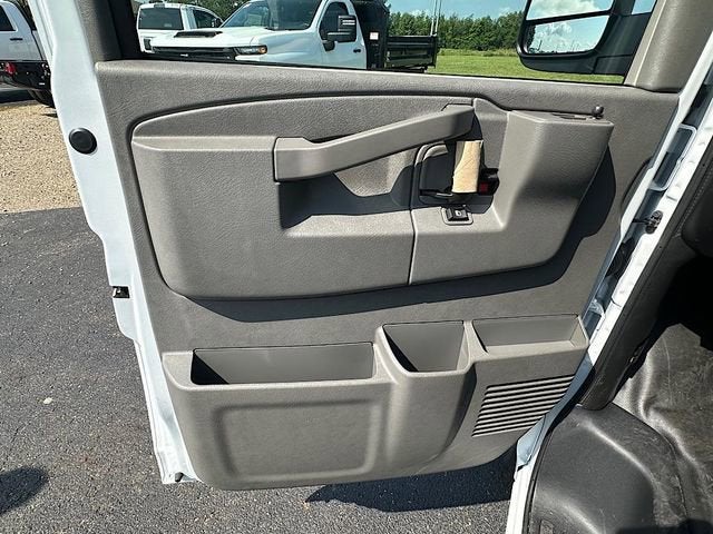 2025 GMC Savana Cargo Work Van