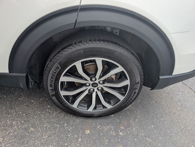 2024 Ford Explorer ST-Line