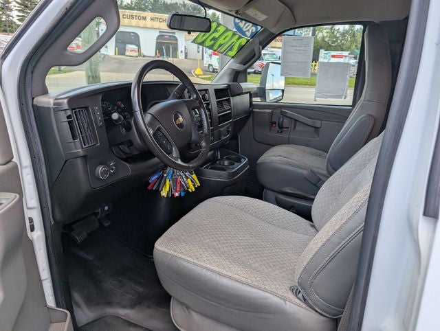2023 Chevrolet Express 3500 Work Van Cutaway