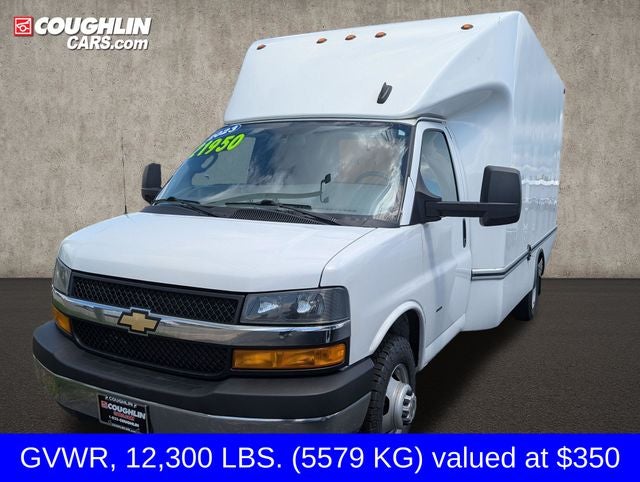 2023 Chevrolet Express 3500 Work Van Cutaway