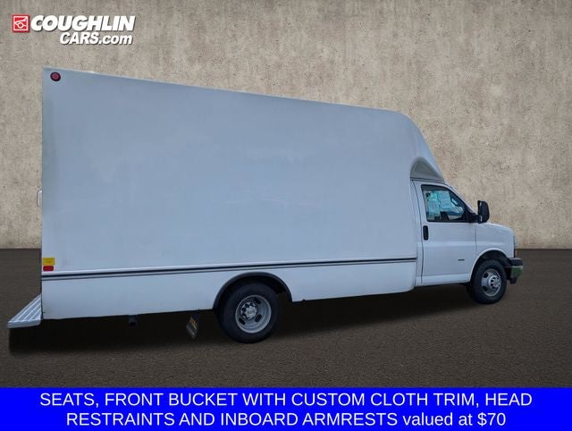 2023 Chevrolet Express 3500 Work Van Cutaway