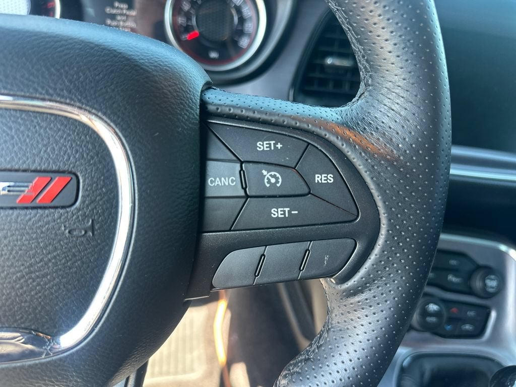 2016 Dodge Challenger 392 Hemi Scat Pack Shaker