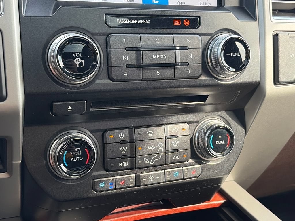 2017 Ford Super Duty F-450 DRW XL