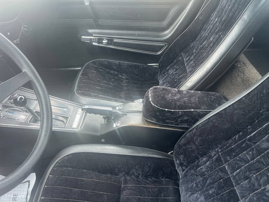 1976 CHEVY CORVETTE Base