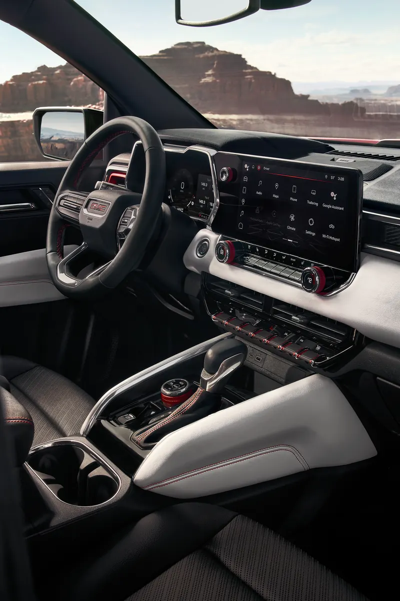 2026 GMC Canyon infotainment system at Coughlin Buick GMC Newark in Newark OH